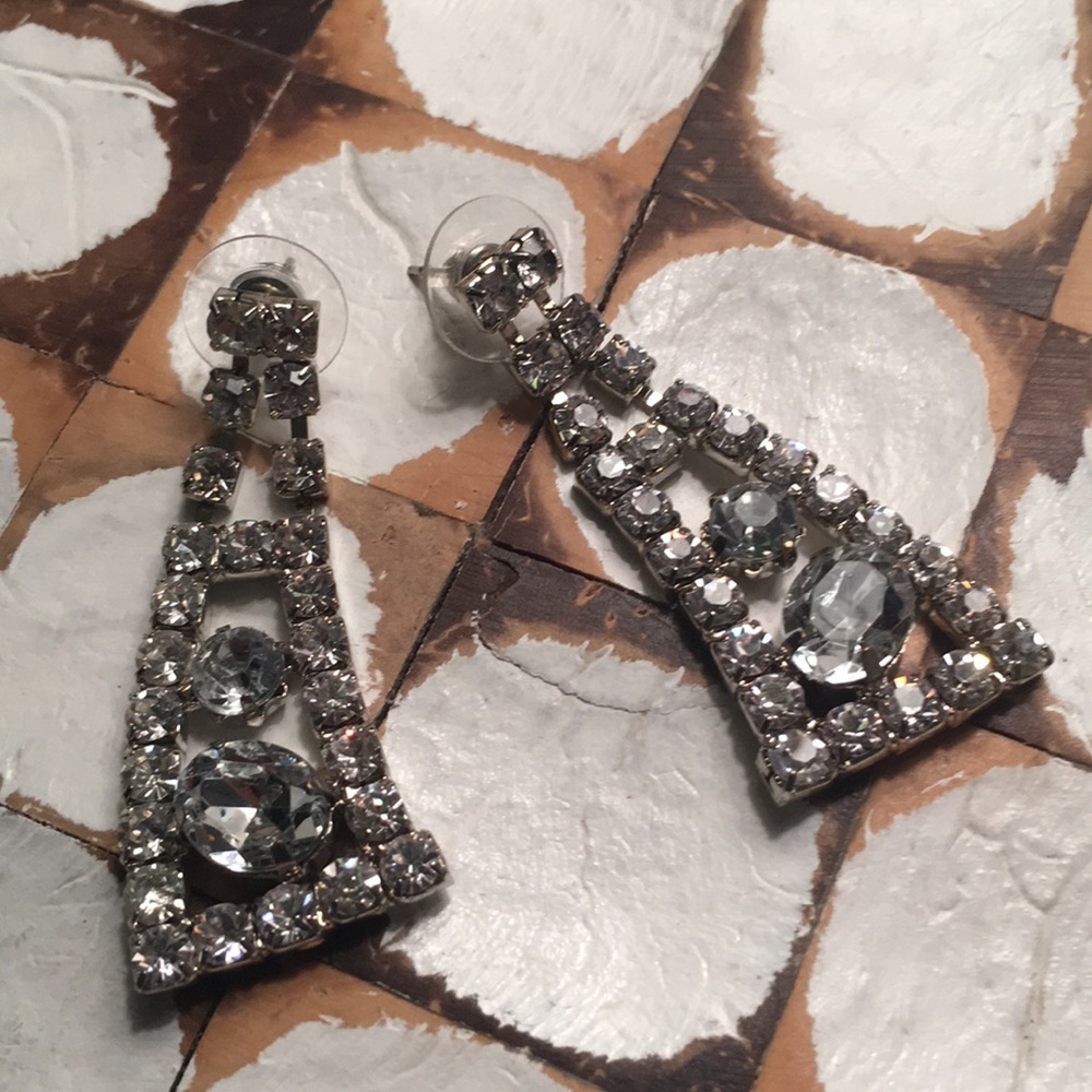 Gorgeous dangle earrings